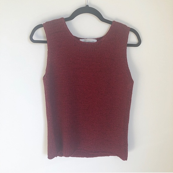 Jones New York Tops - Jones New York maroon crochet tanktop!